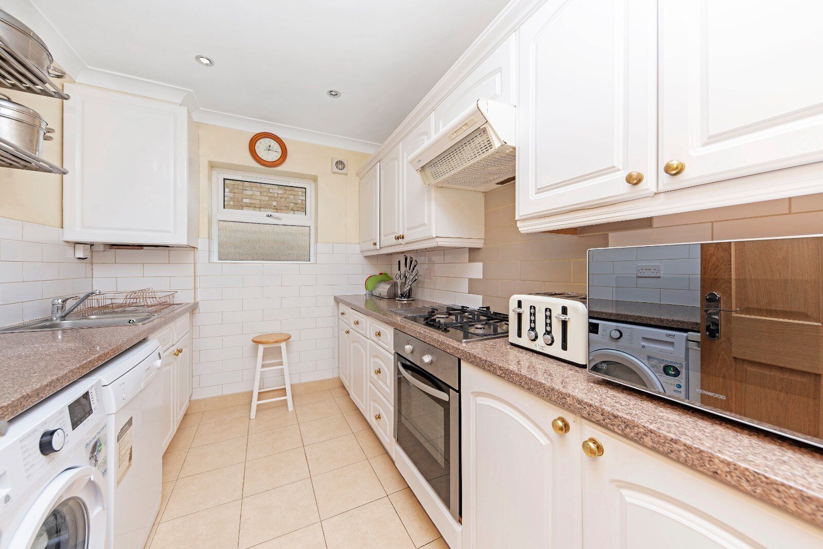 House Worthington Road in Greater London