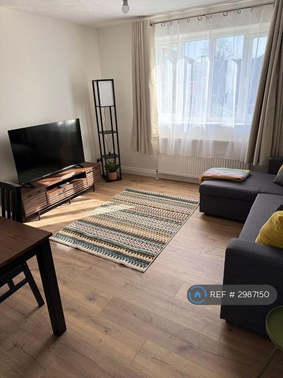Flat Birchwood Close in Greater London