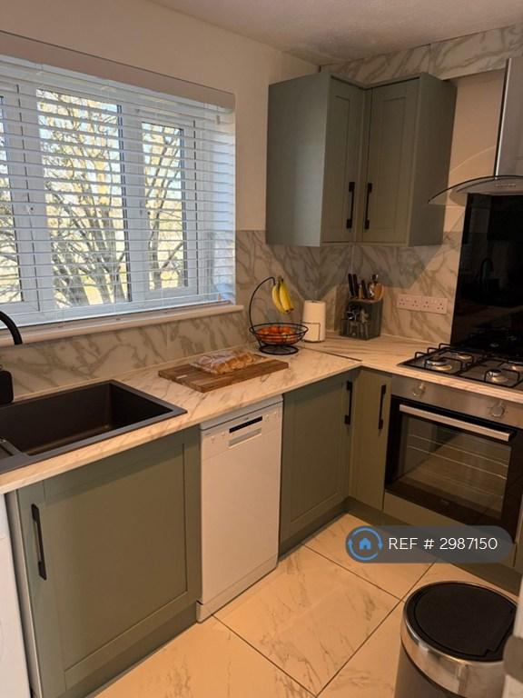 Flat Birchwood Close in Greater London