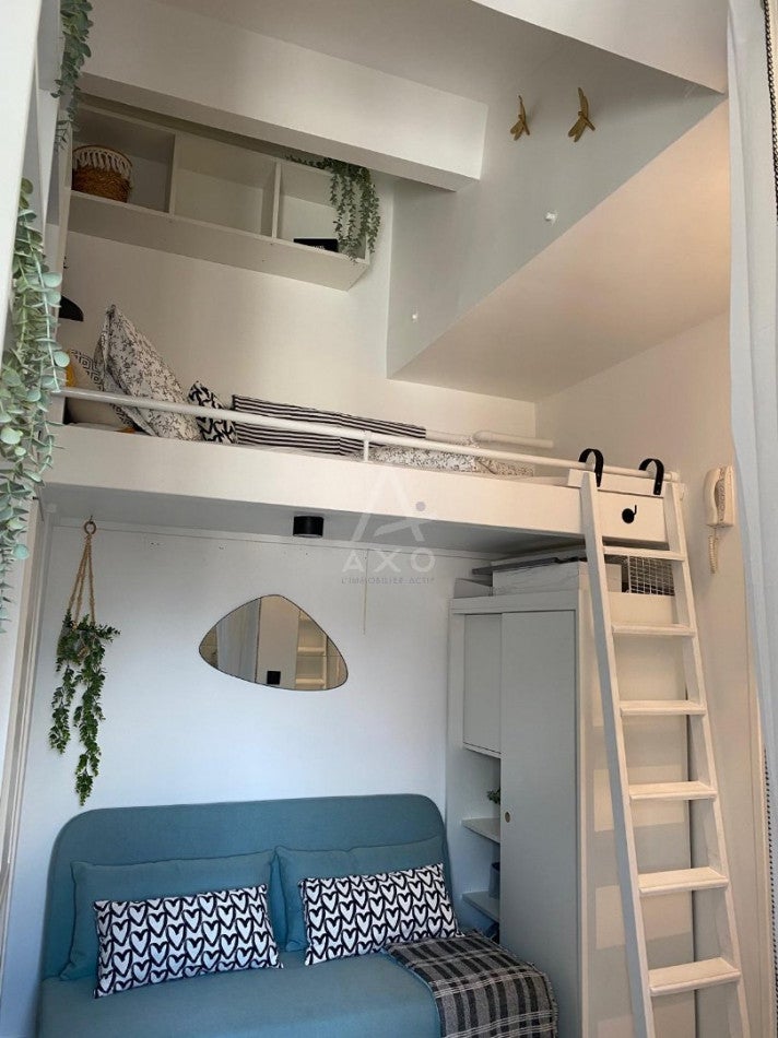 Room Rue de l'Abbé Grégoire in Paris