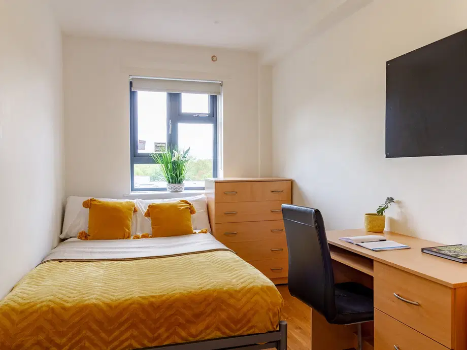 Room Marker Way in Greater London