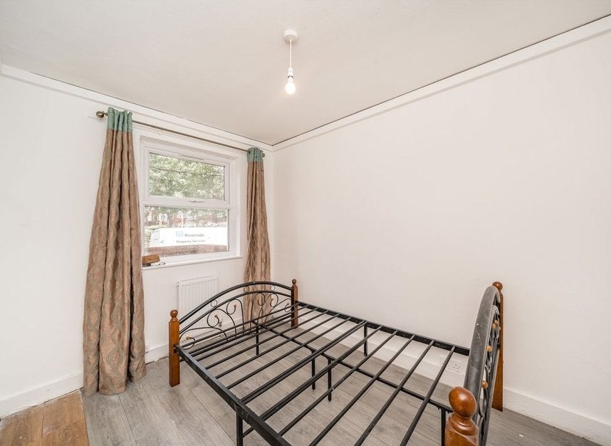 House Clifton Way in Greater London