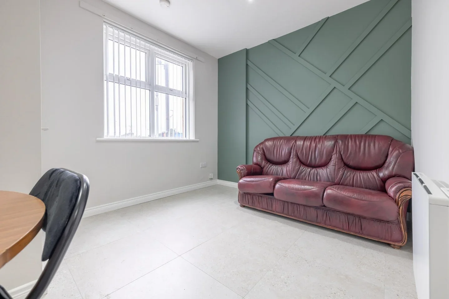 Flat Lower Ham Road in Greater London