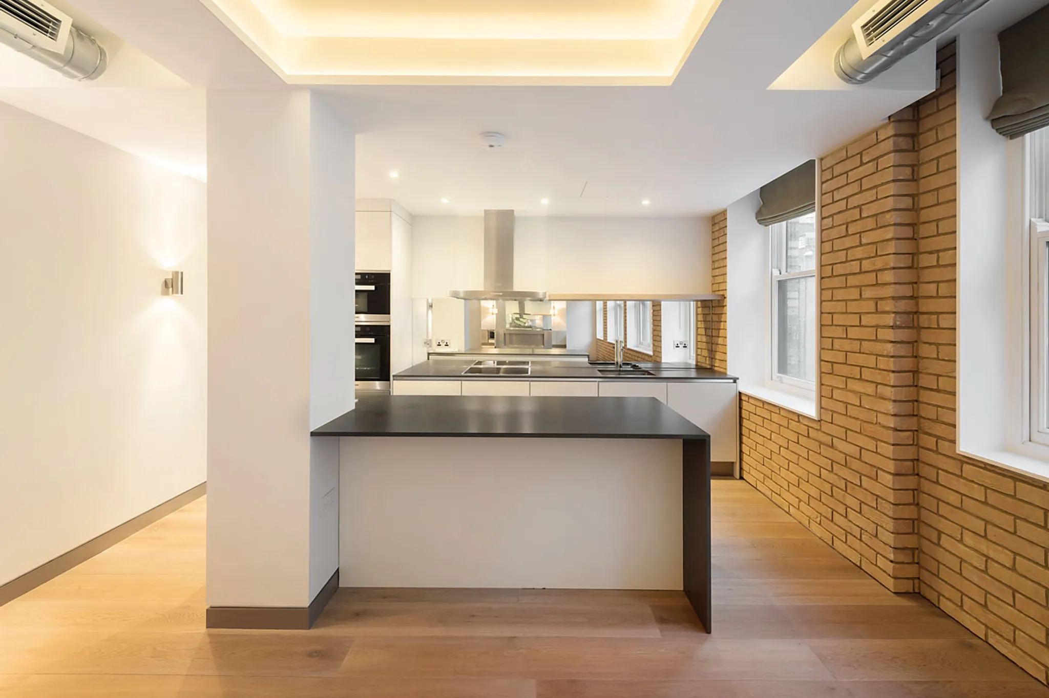 Flat Berners Street in City of Westminster