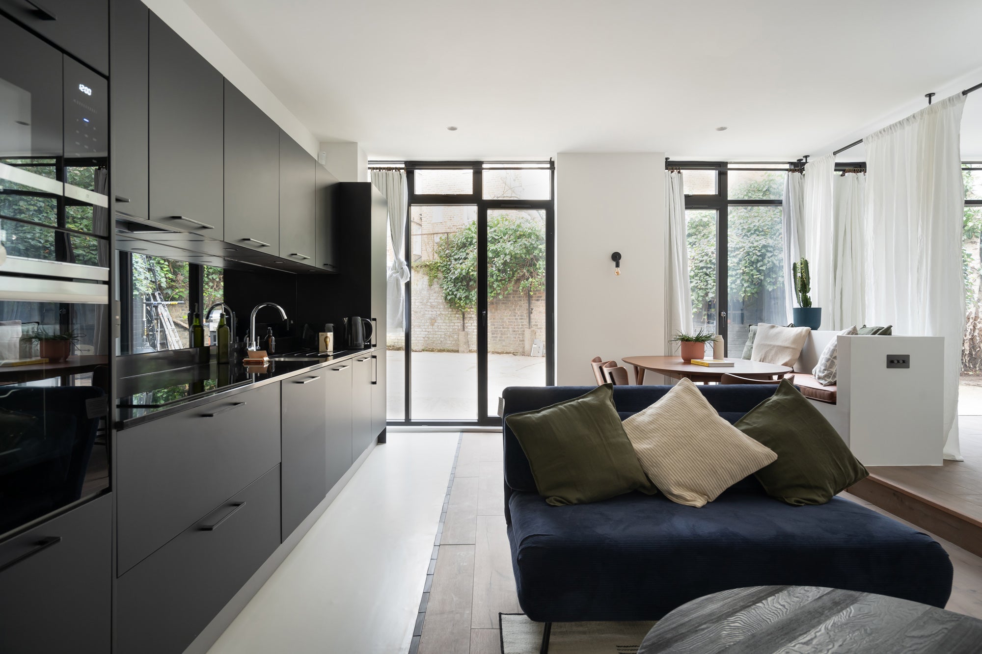 Flat Macroom Road in City of Westminster