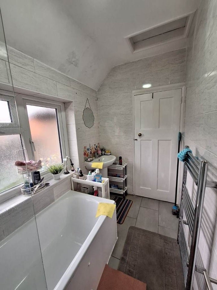 Room Whippendell Road in Watford