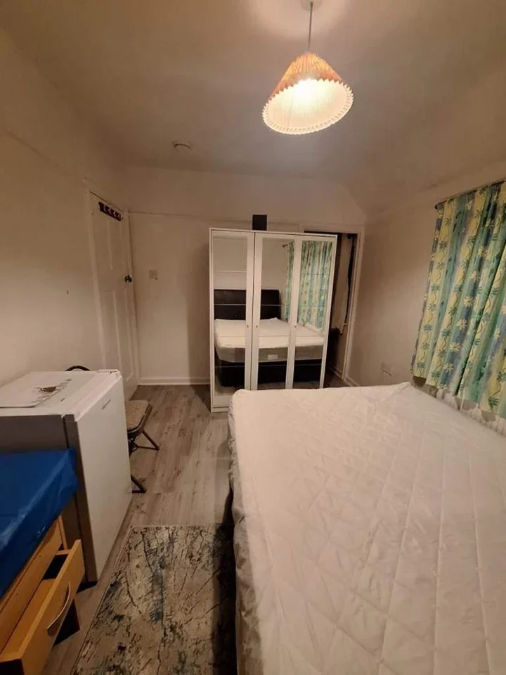 Room Whippendell Road in Watford