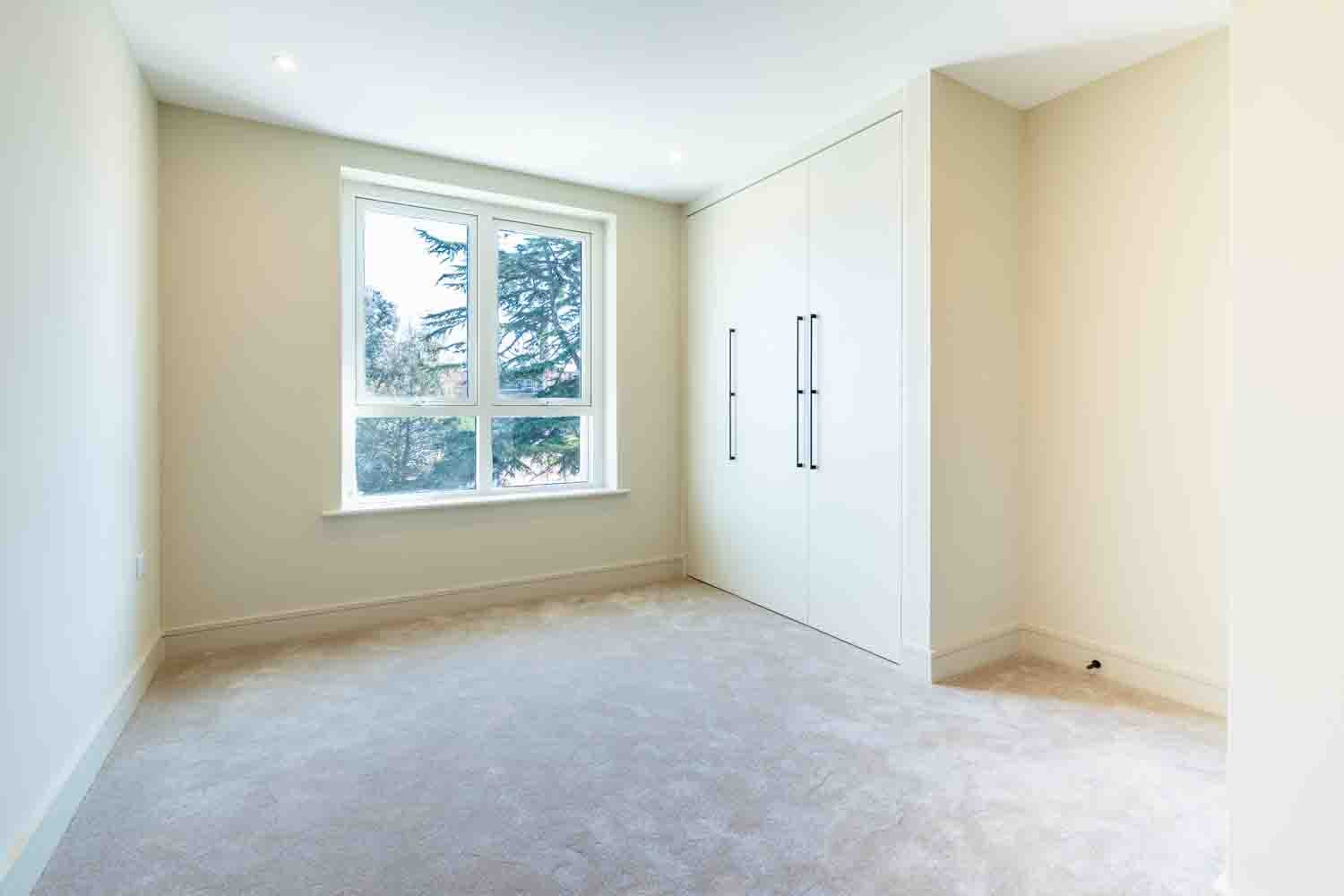 Flat Lapidge Drive in Greater London