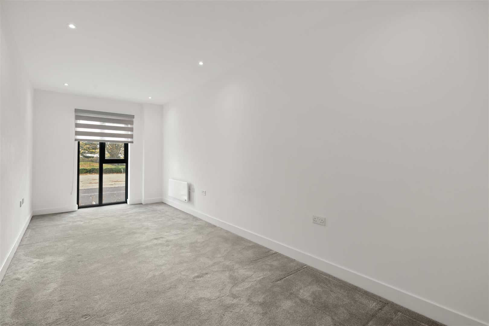 Flat Cherry Orchard West in Swindon