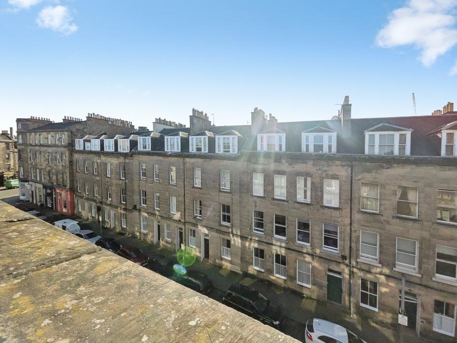 Flat Barony Street in City of Edinburgh