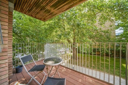 Flat New North Road in Greater London