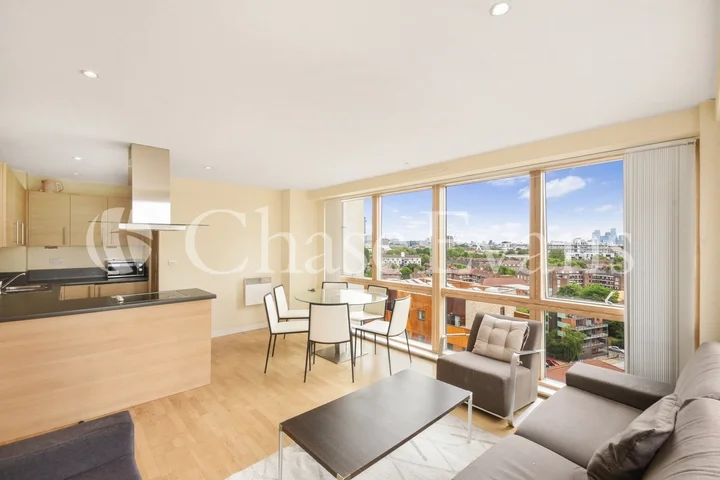 Flat Newington Causeway in Greater London