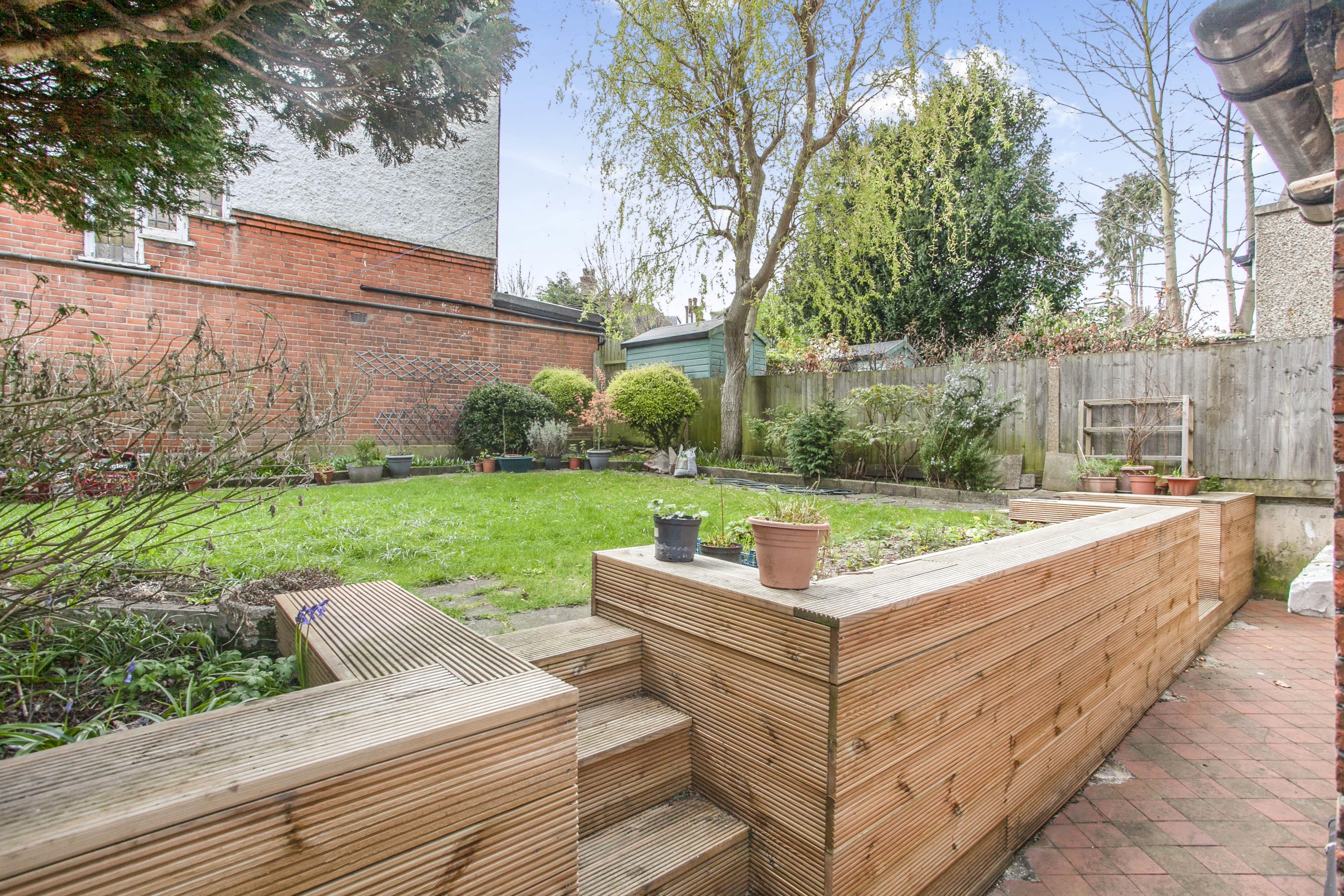 House Woodberry Crescent in Greater London