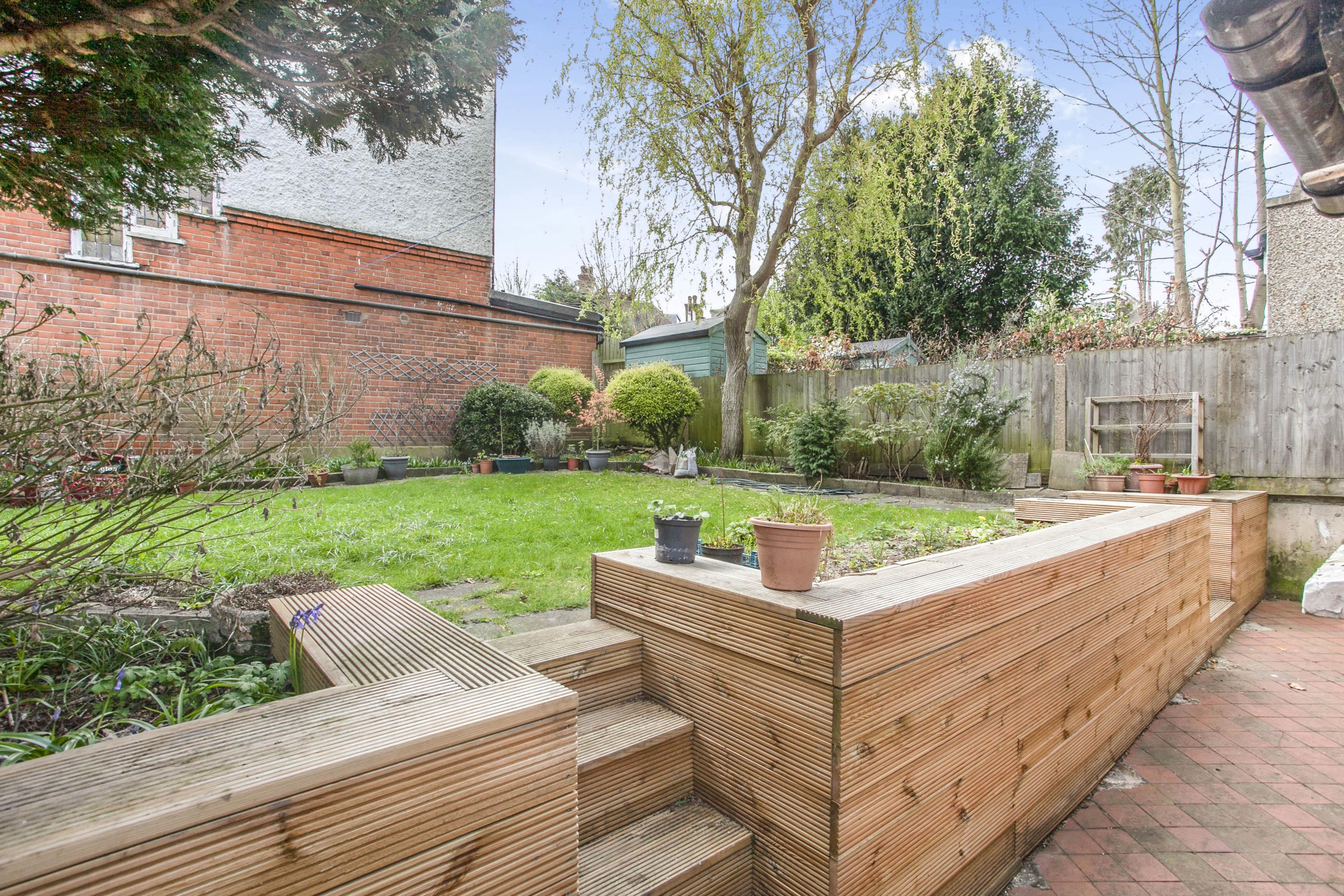 House Woodberry Crescent in Greater London