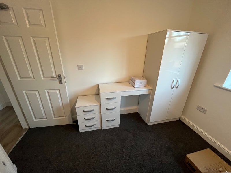 Room Lovely Lane in Warrington