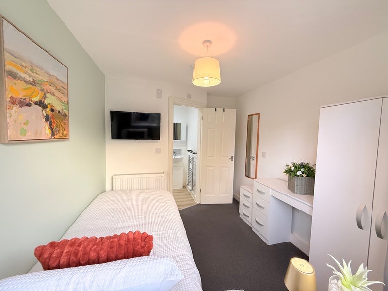 Room Lovely Lane in Warrington
