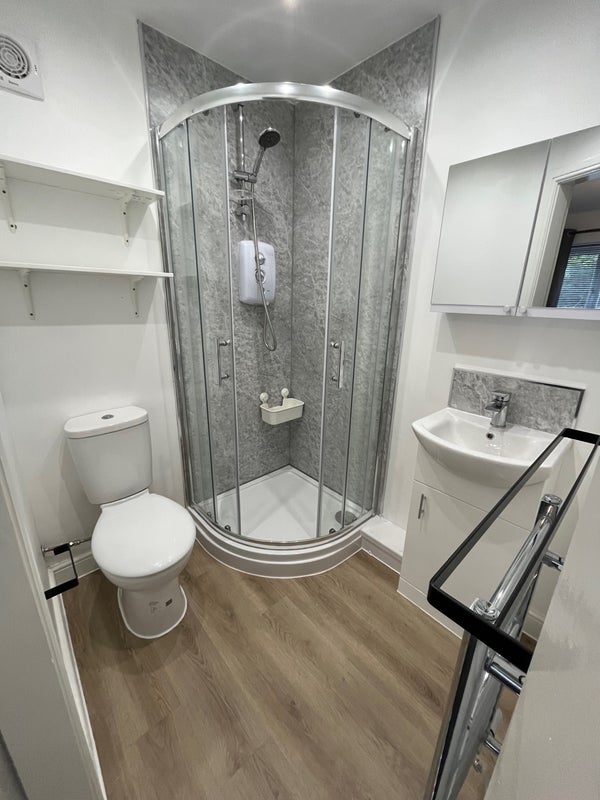 Room Lovely Lane in Warrington
