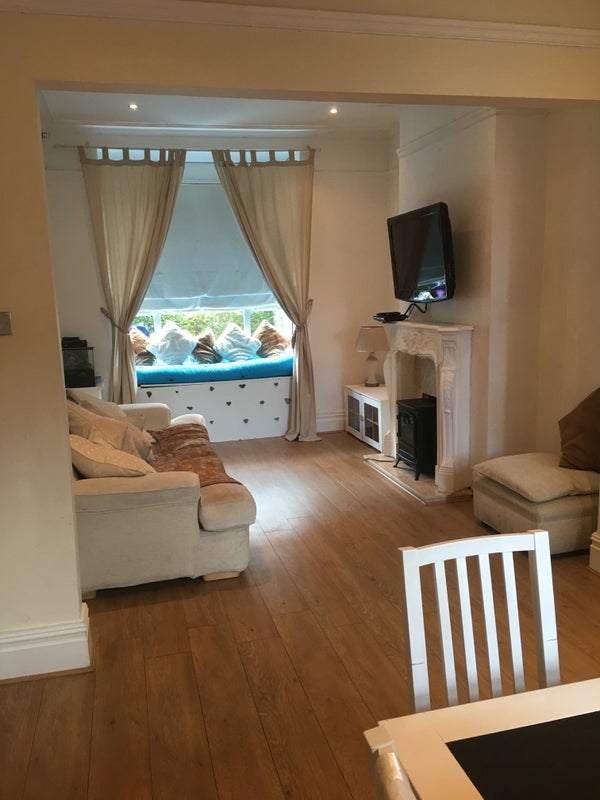 Room Edwards Road in Birmingham