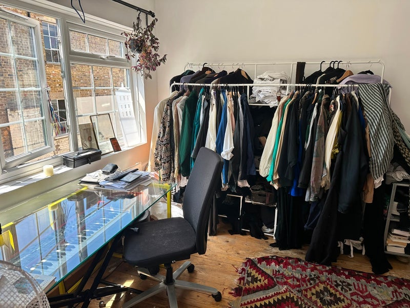 Room Belfast Road in Greater London