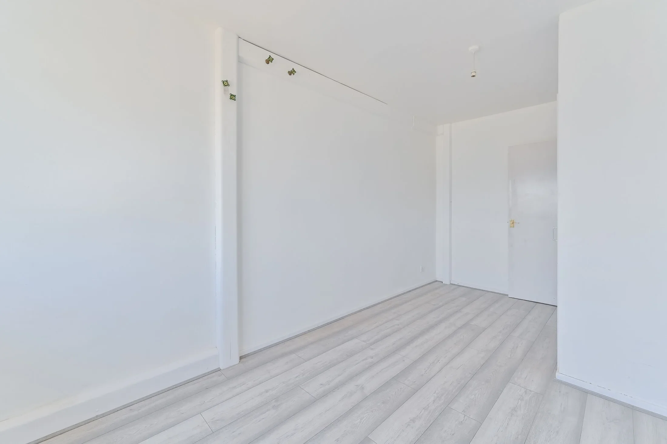 Flat Cronin Street in Greater London
