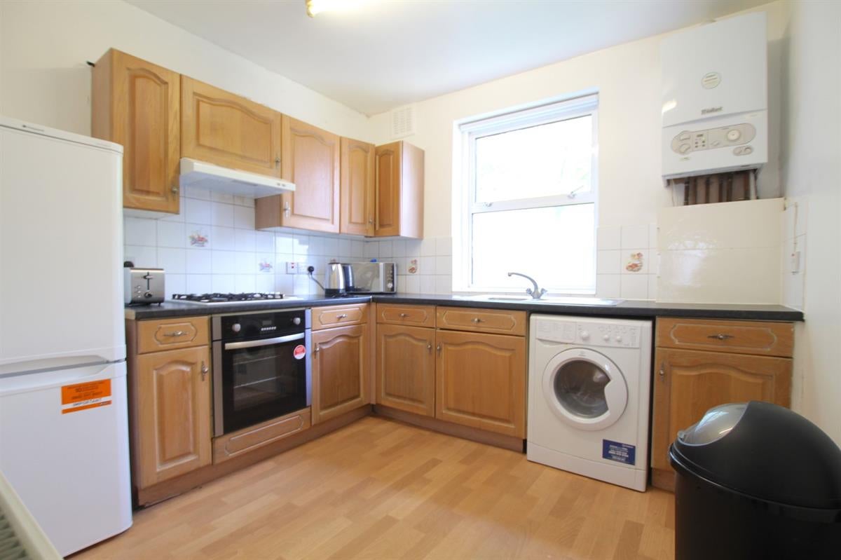 Flat Caledonian Road in Greater London
