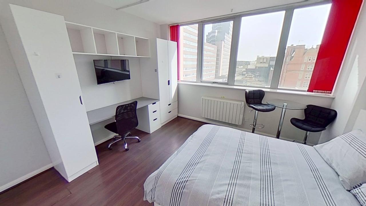 Room Milton Street in Nottingham
