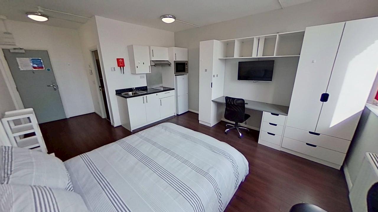 Room Milton Street in Nottingham