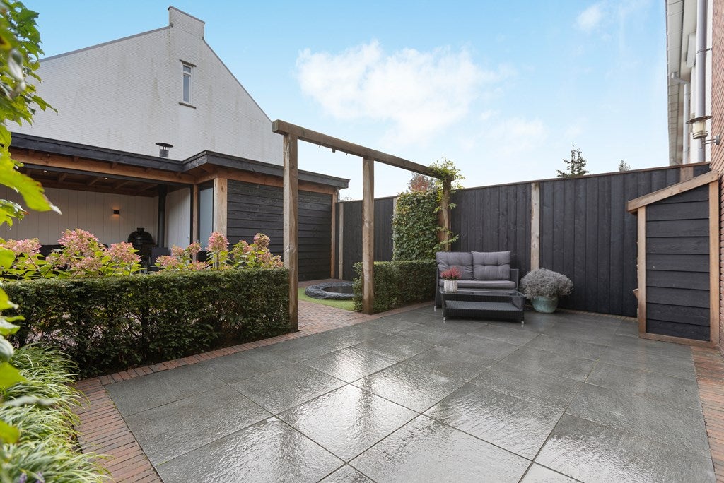 Hoekwoning te koop: Schoonenburg 198, Ede