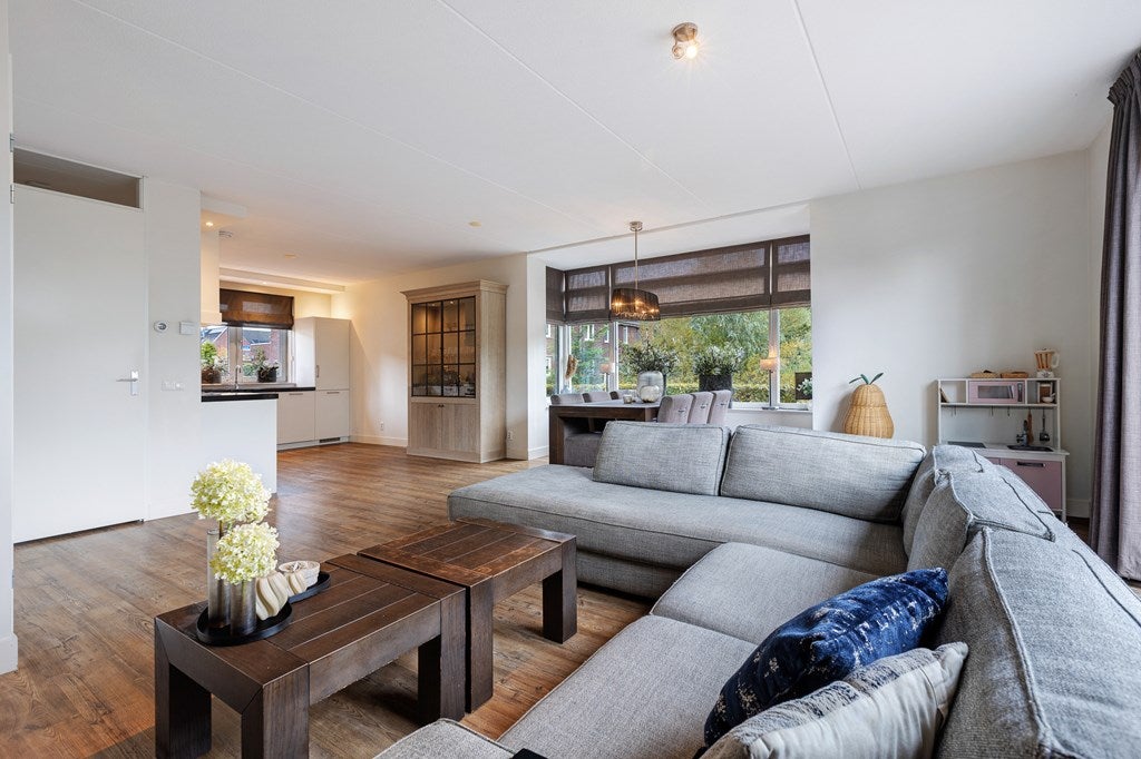 Hoekwoning te koop: Schoonenburg 198, Ede