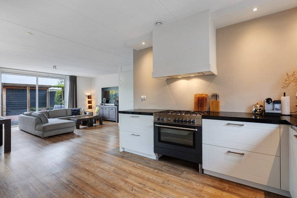 Hoekwoning te koop: Schoonenburg 198, Ede