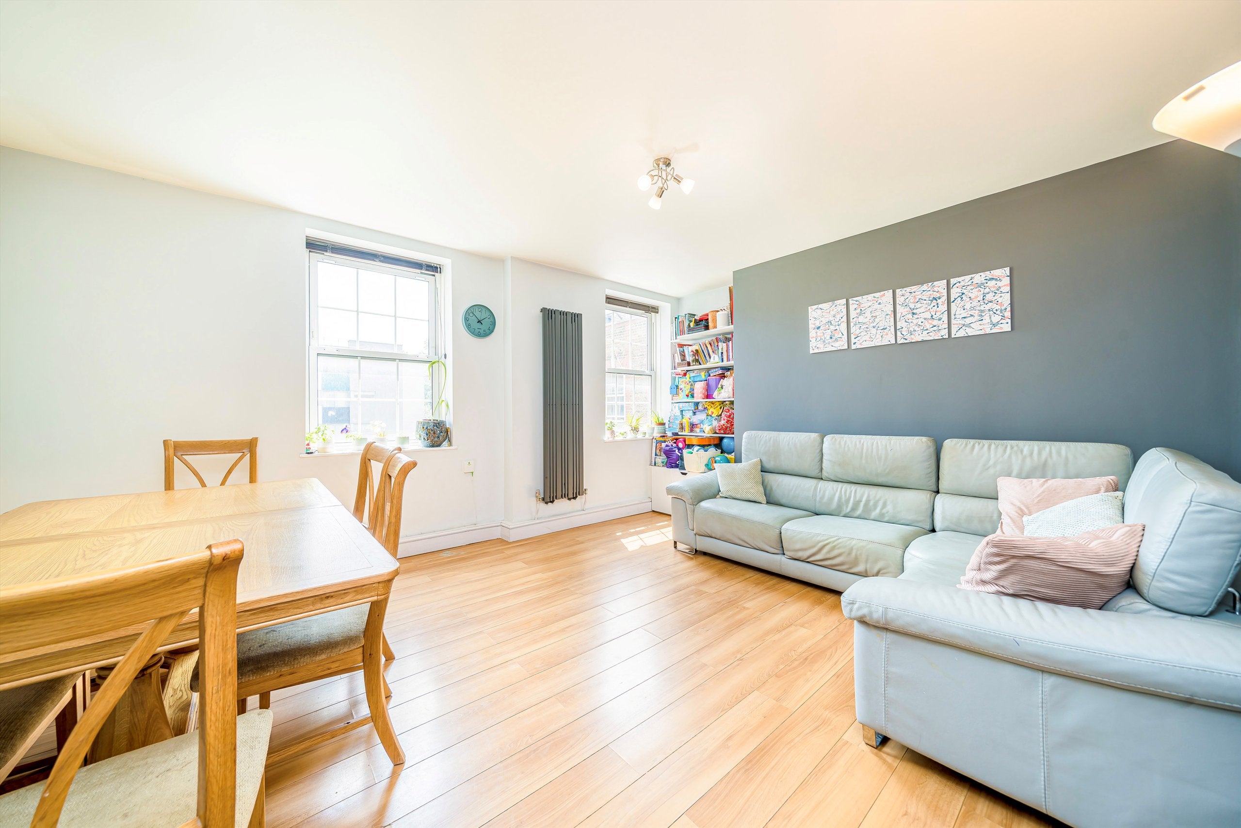Flat Bowyer Street in Greater London