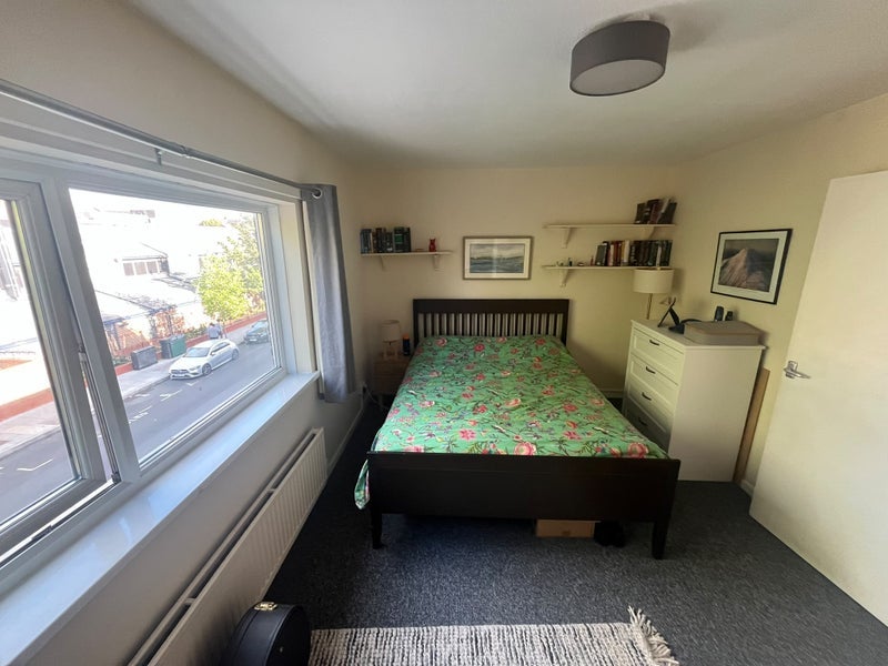 Room Bancroft Road in Greater London