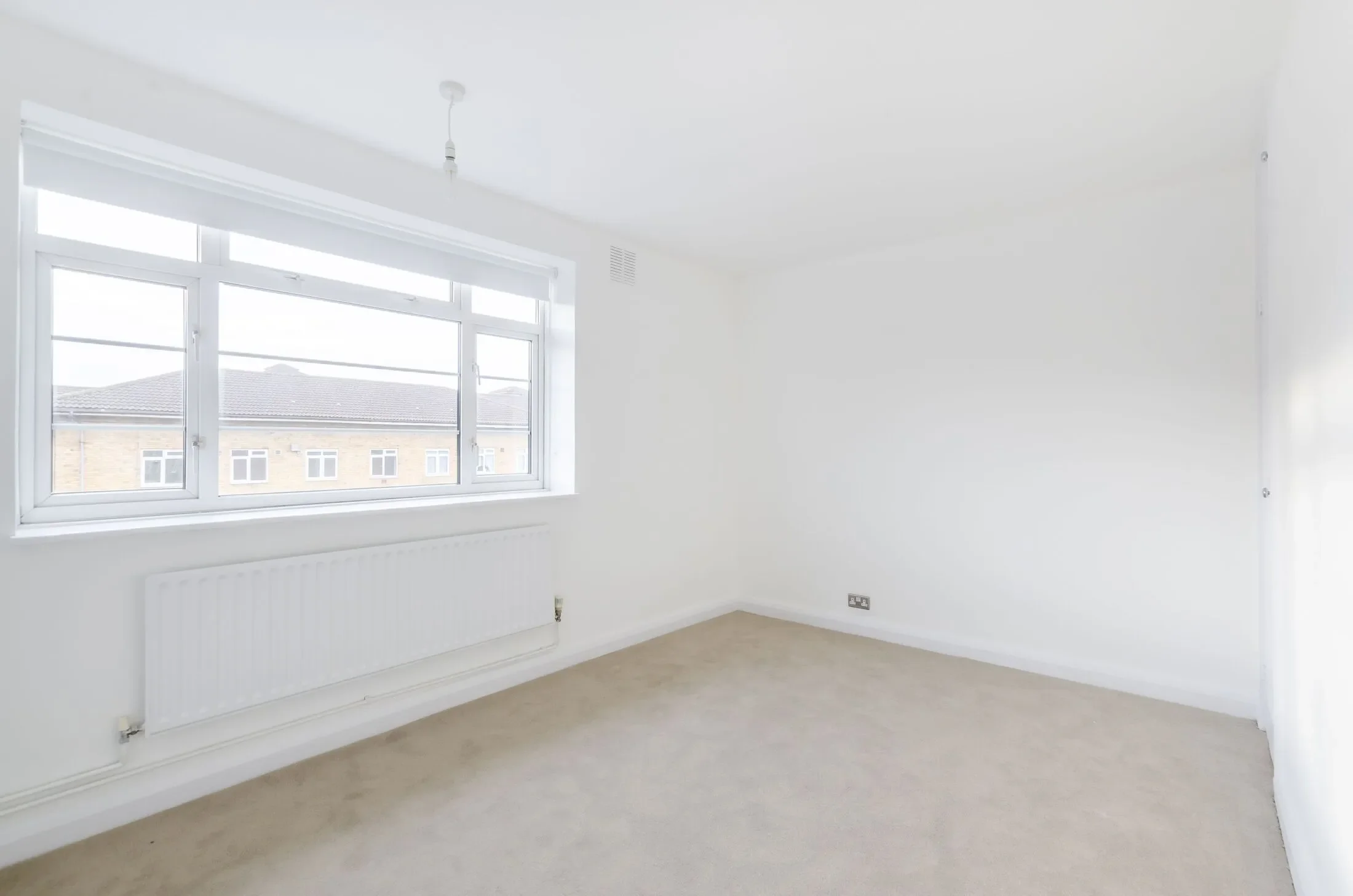 Flat Hartington Road in Greater London