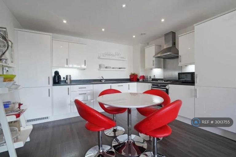 Flat Jessop Place in Greater London