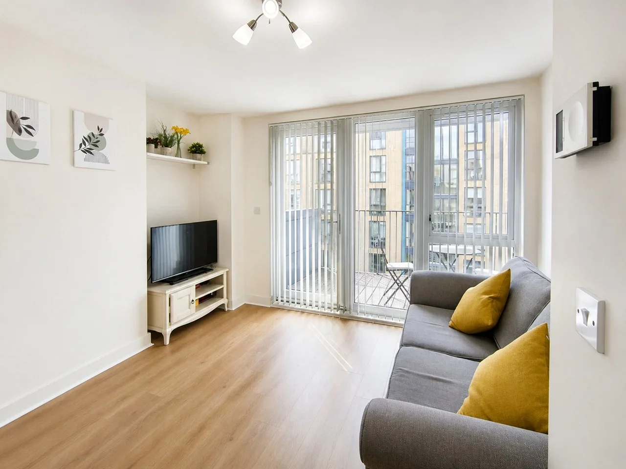 Flat Salk Close in Greater London