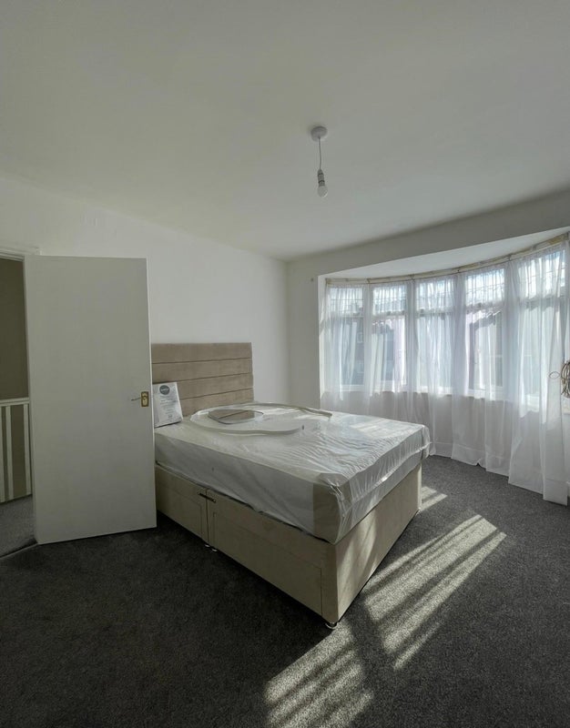 Room Goscote Hall Road in Charnwood