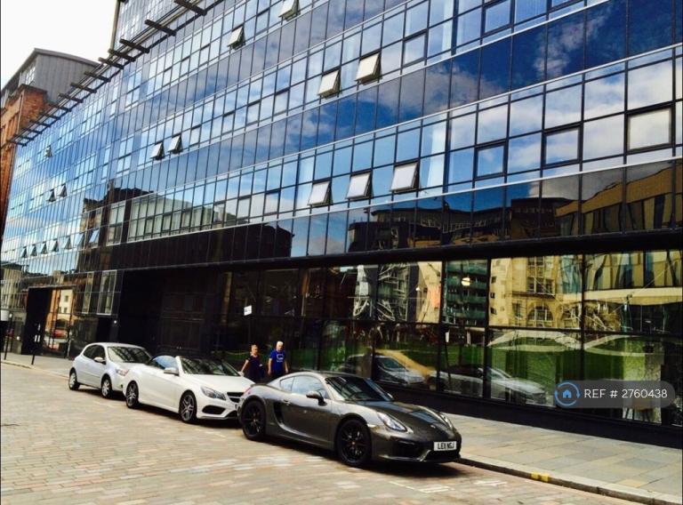 Flat Albion Street in Glasgow