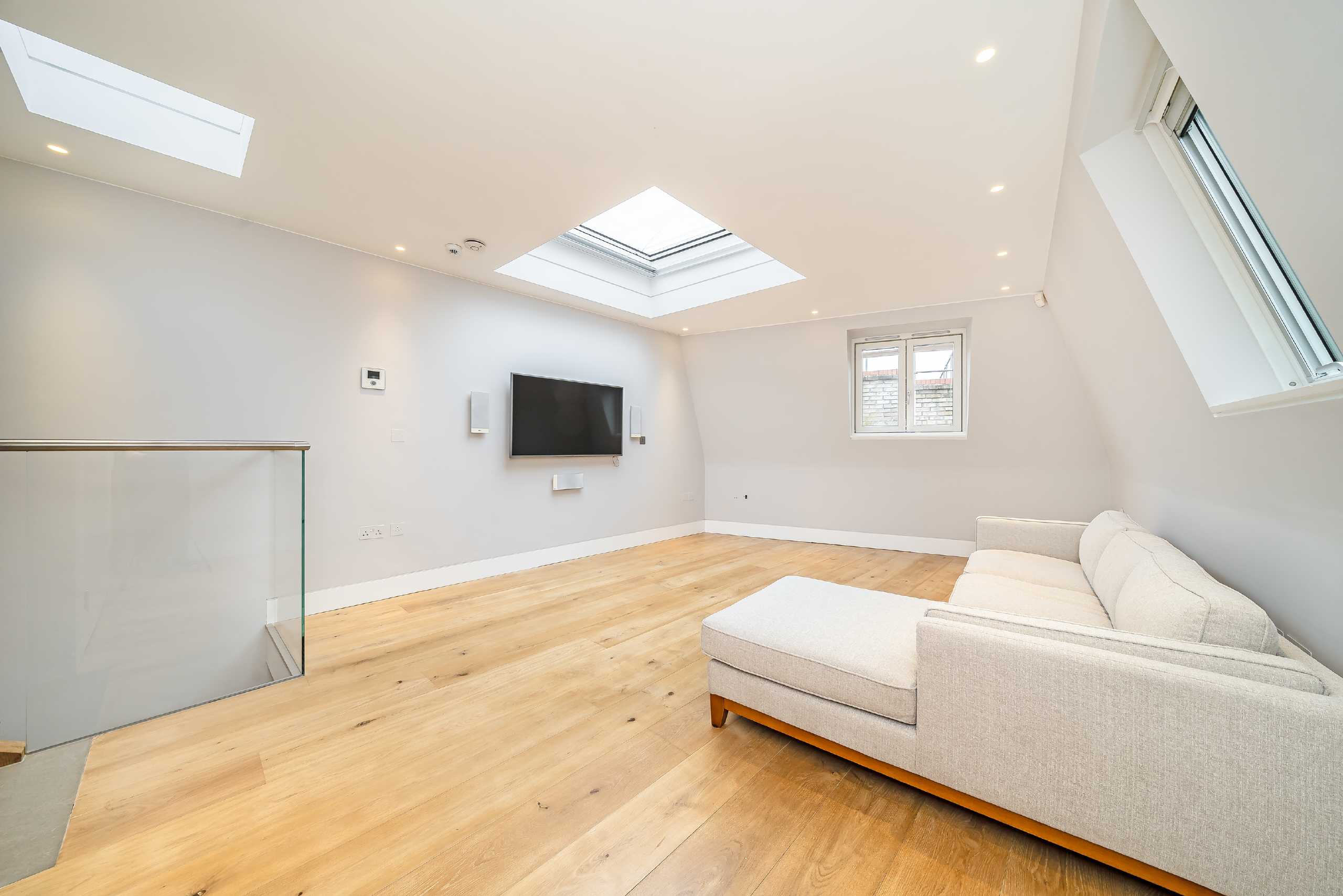 House Vernon Yard in Greater London