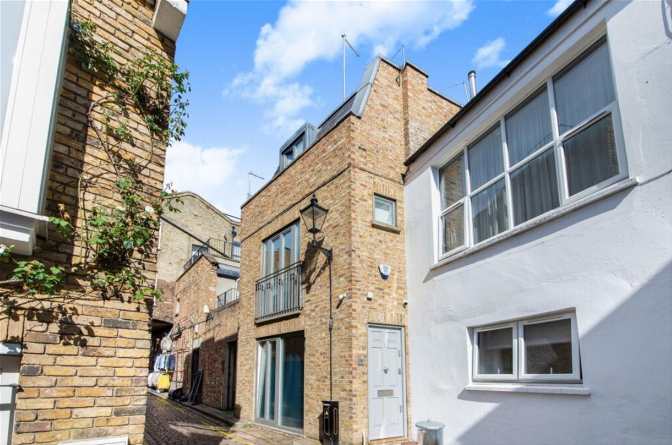 House Vernon Yard in Greater London