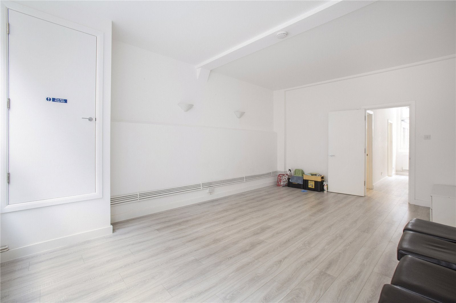 Flat Manningtree Street in Greater London