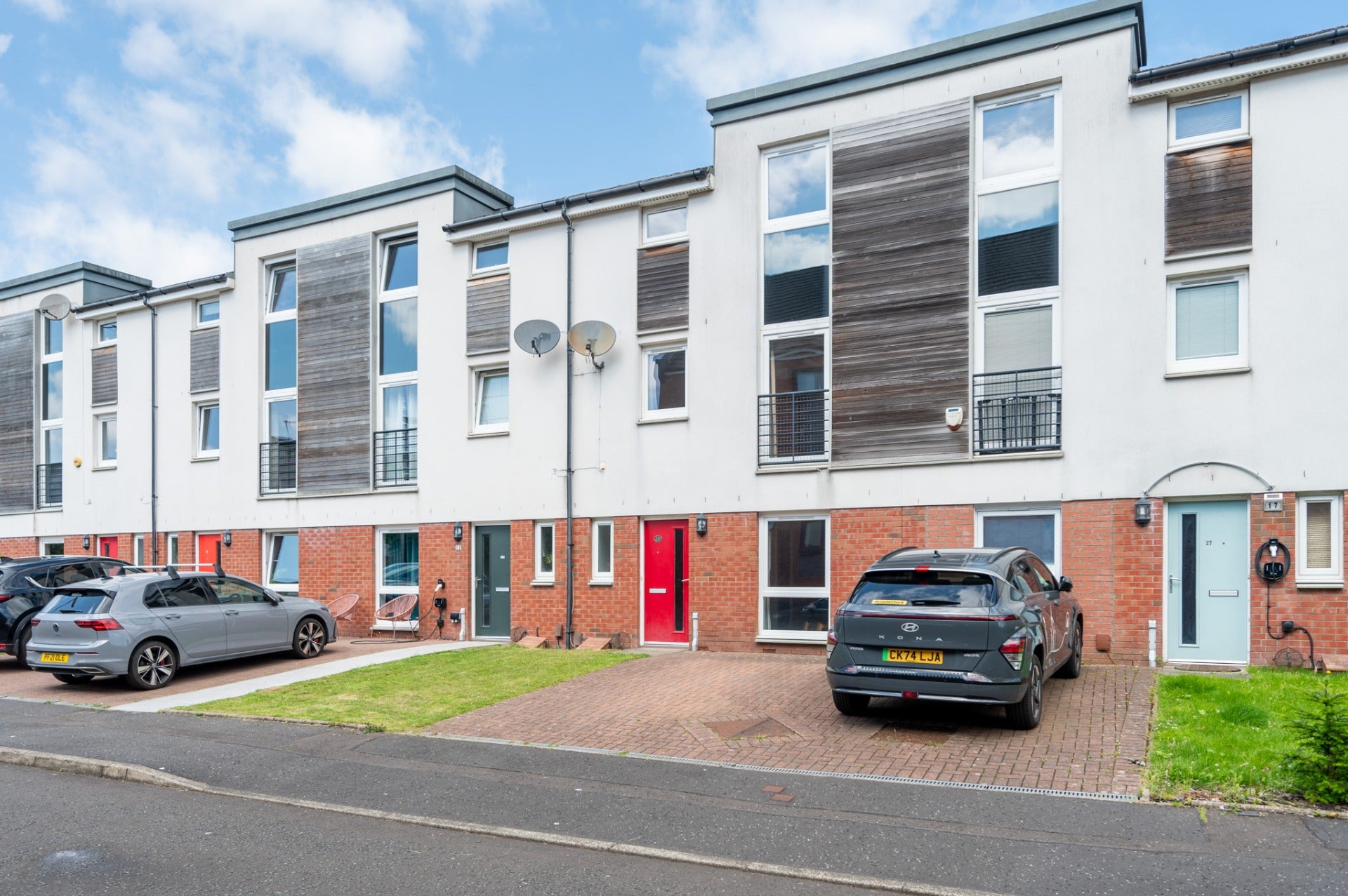 House Craigend Close in Glasgow