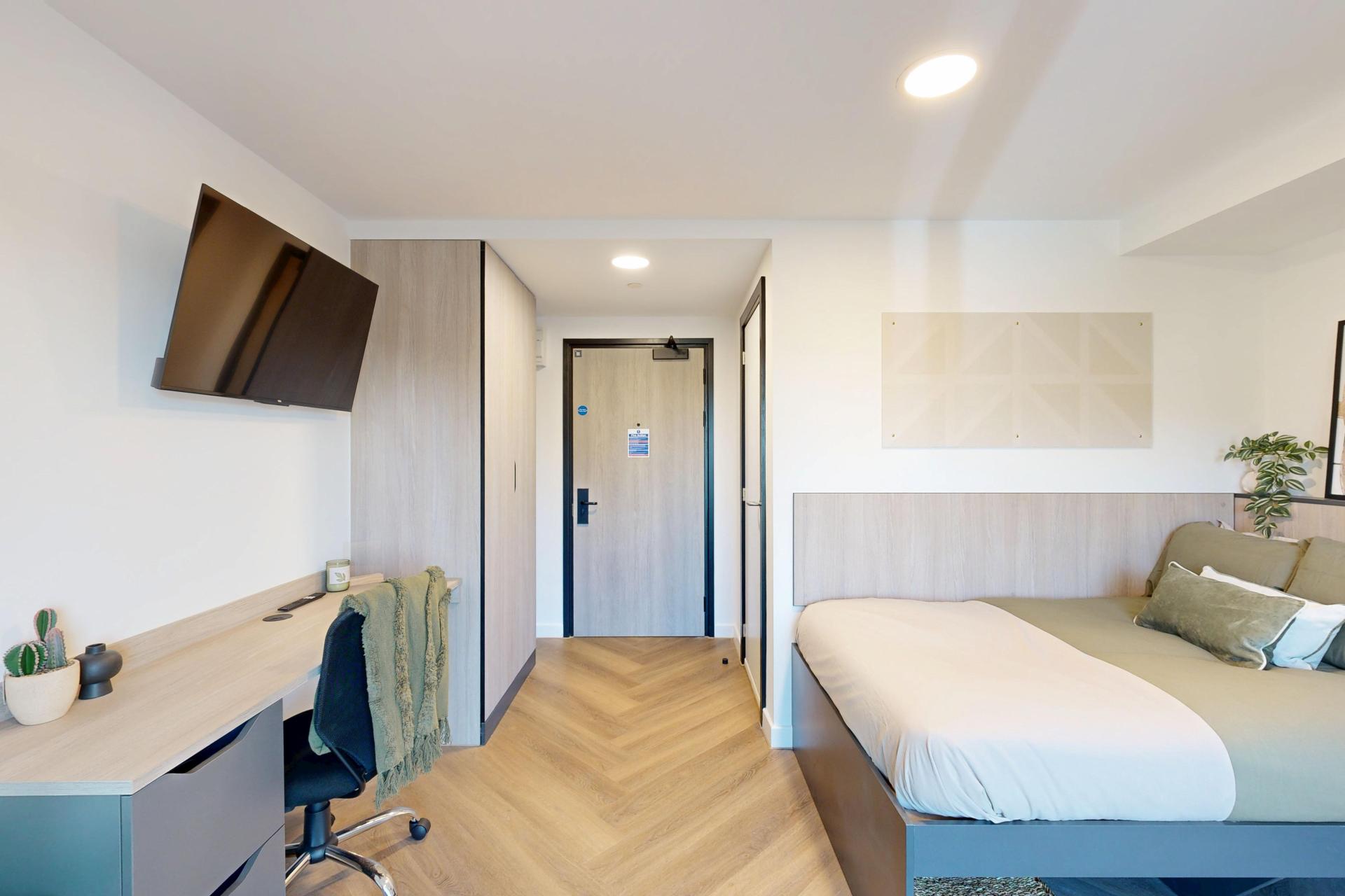 Room Radmarsh Road in Nottingham