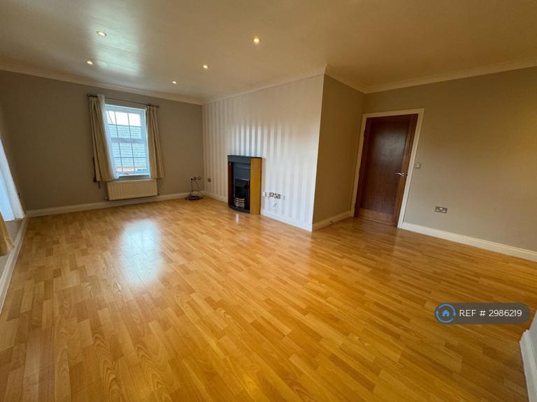 Flat Weavers Court in Chorley