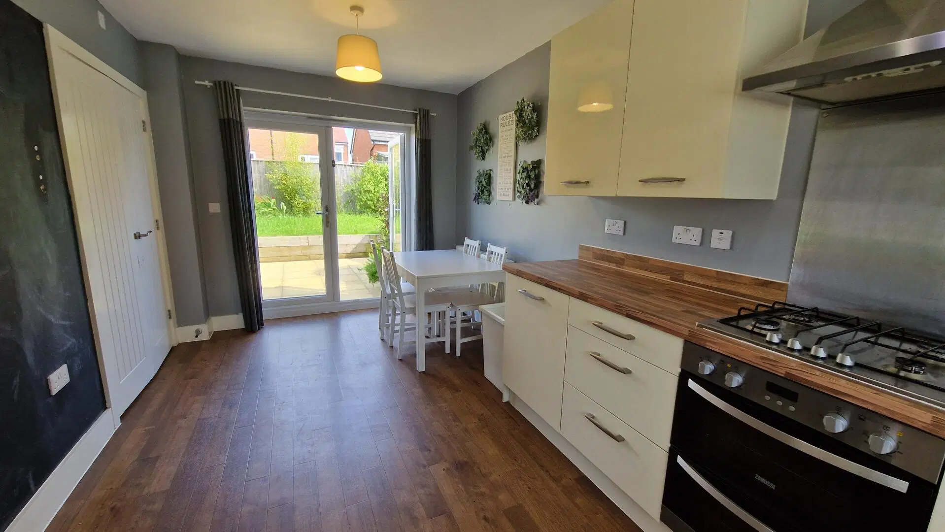 House Laing Close in Rugby