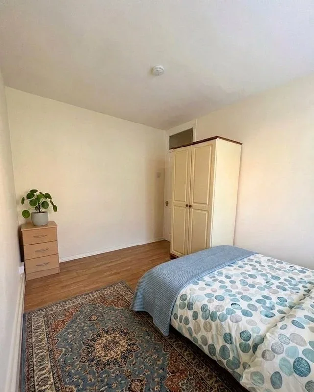 Room Clapham Road Estate in Greater London