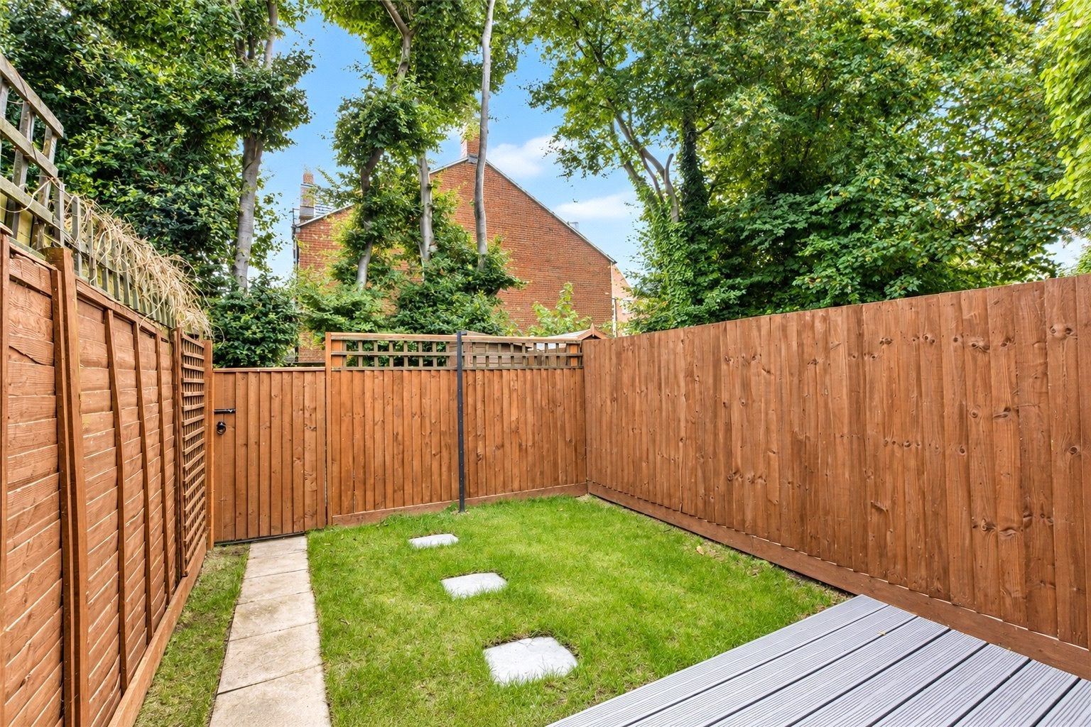 House Riley Close in Vale of White Horse
