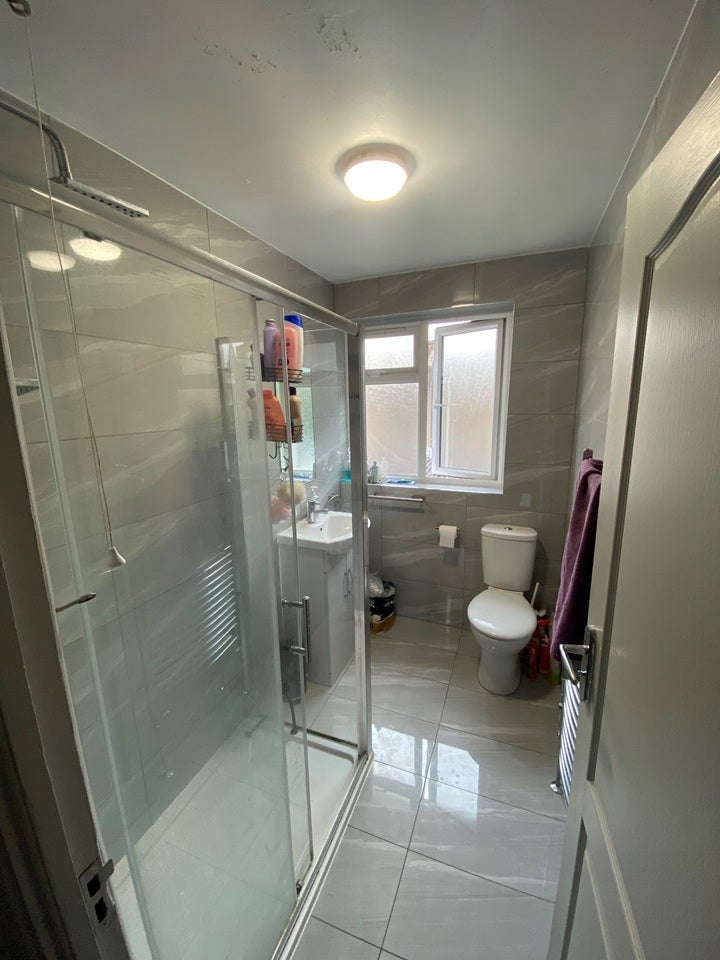 Room Cranbrook Road in Greater London