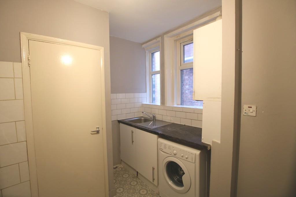 Flat St Albans Road in Greater London