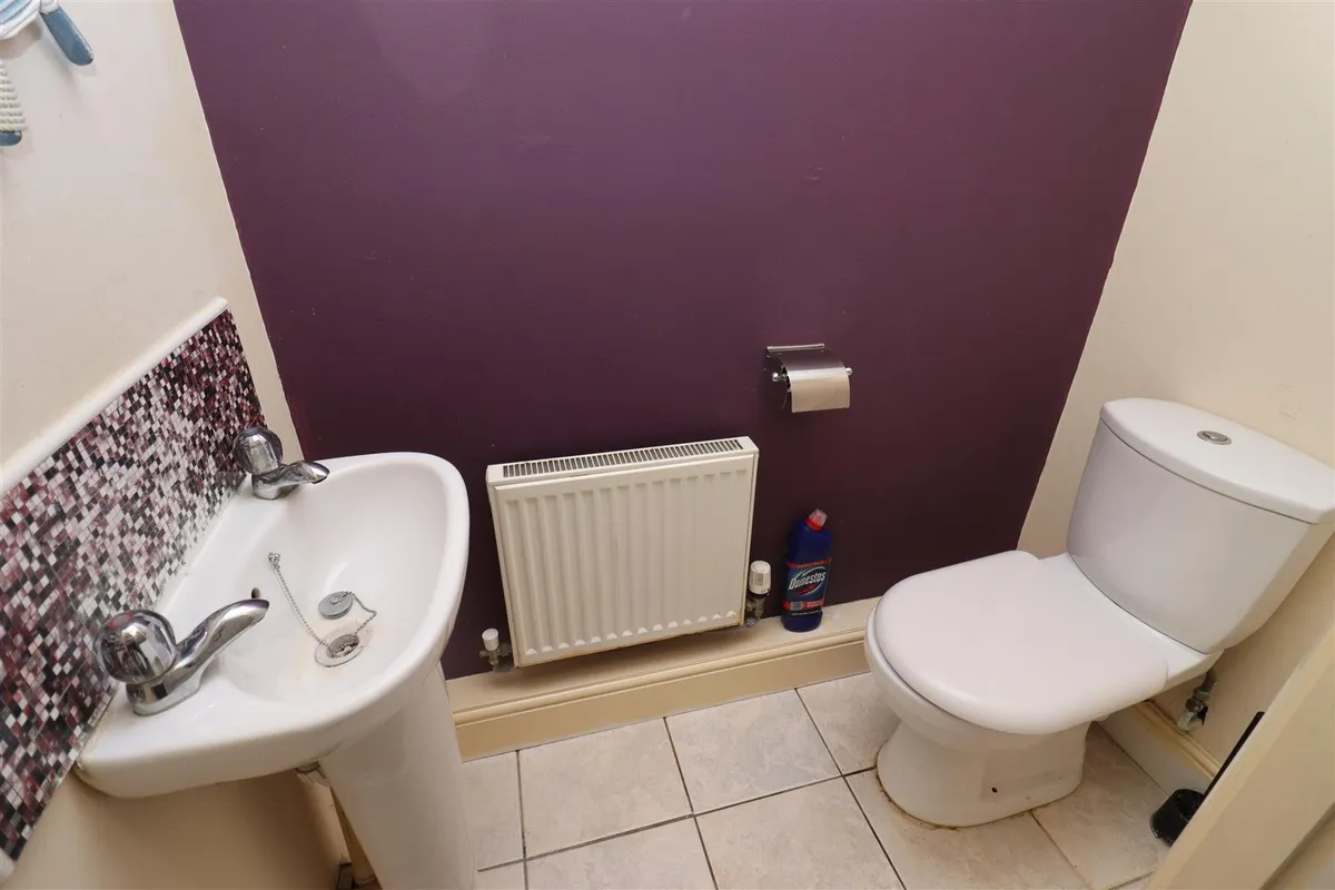 Flat Elvaston Park in Hull