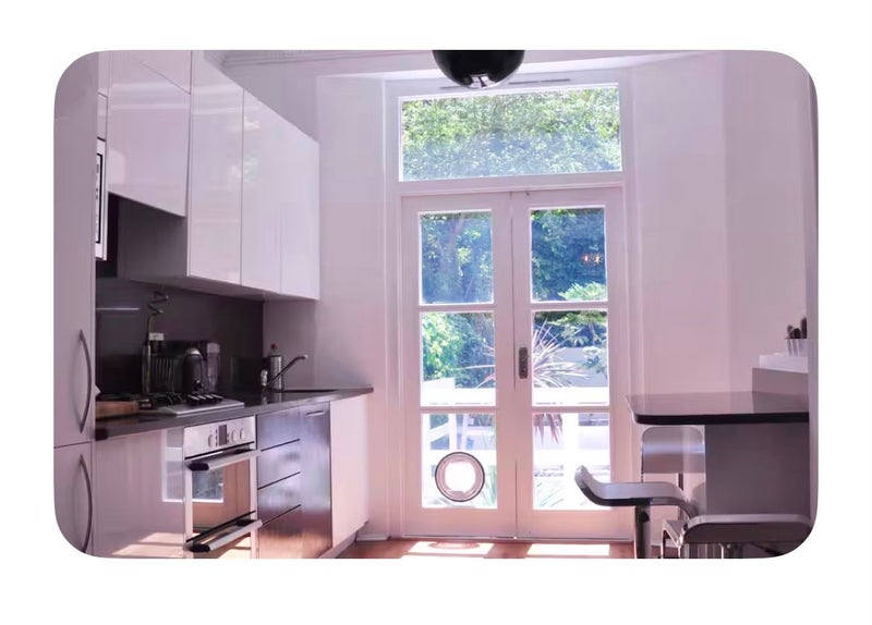 Room Almeida Street in Greater London